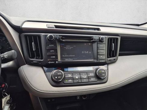 Used 2017 Toyota RAV4 XLE FWD image 10