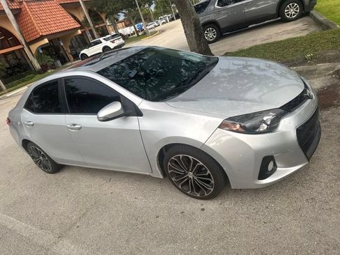Used 2015 Toyota Corolla S FWD image 3