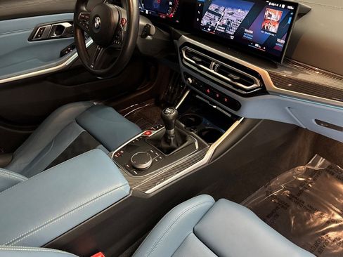 Used 2023 BMW M3 Sedan w/ M Carbon Exterior Package image 32