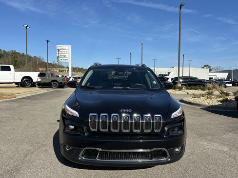 Used 2014 Jeep Cherokee Limited w/ Luxury Group image 2