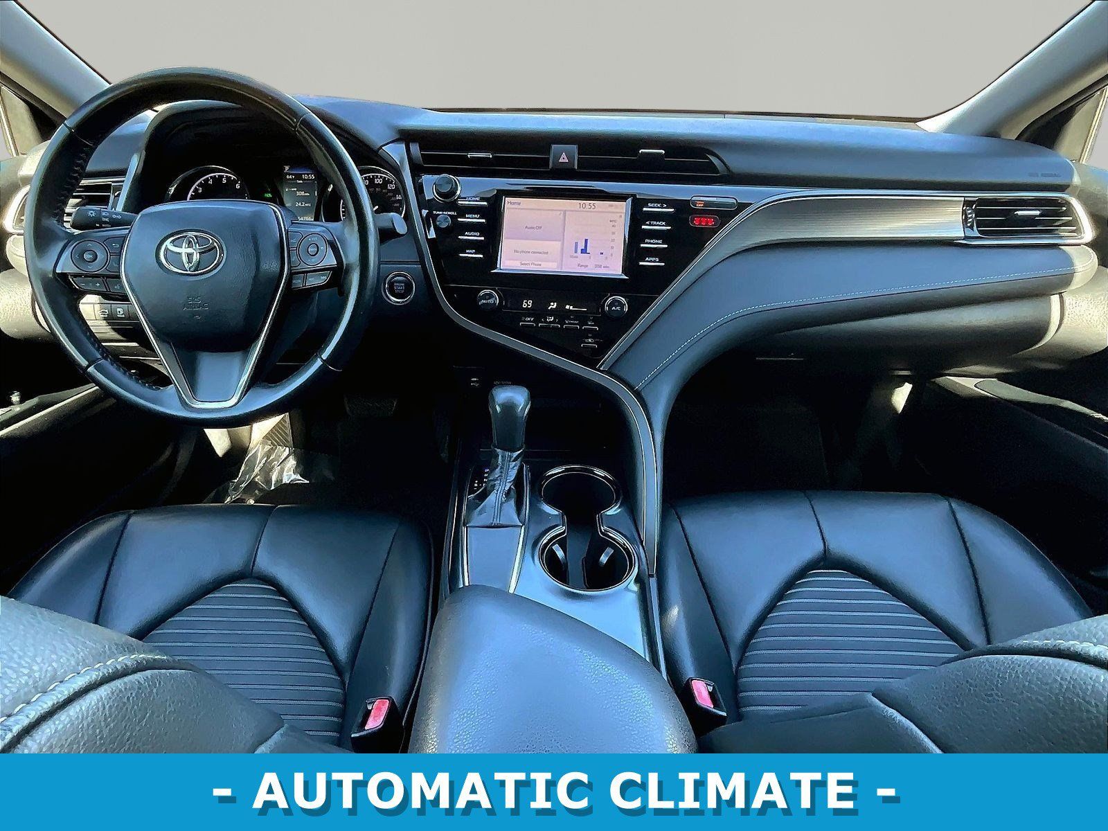 Used 2019 Toyota Camry SE w/ Convenience Package FWD image 7