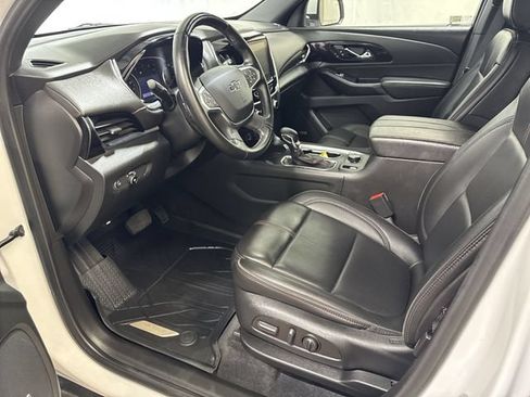 Certified 2023 Chevrolet Traverse RS w/ LPO, Floor Liner Package AWD/4WD image 11