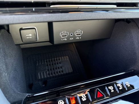 New 2026 Jeep Grand Wagoneer Limited AWD/4WD image 22