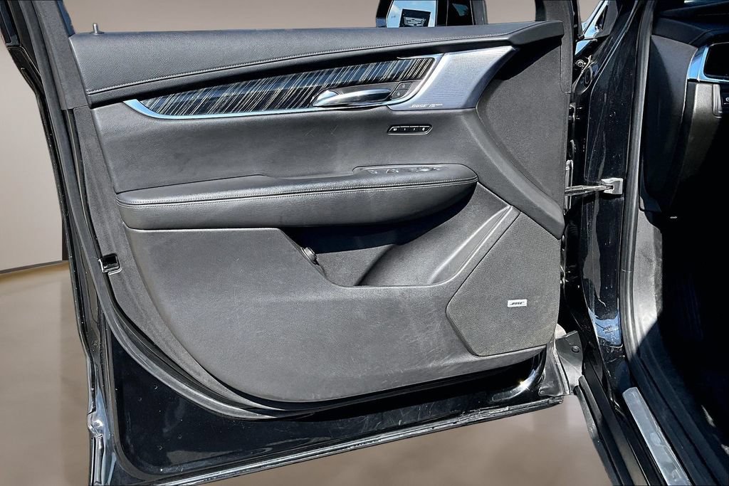Used 2023 Cadillac XT6 Premium Luxury AWD/4WD image 18