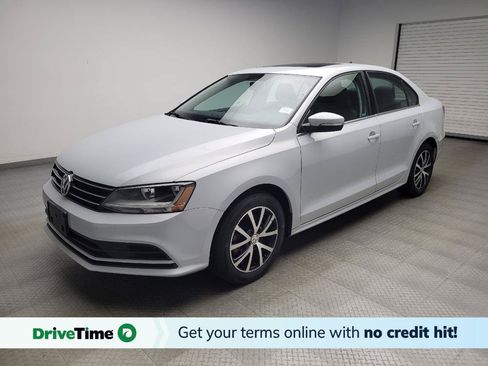 Used 2017 Volkswagen Jetta SE FWD image 1