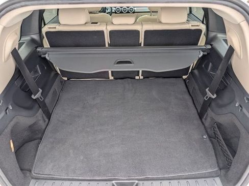Used 2021 Mercedes-Benz GLB 250 image 14