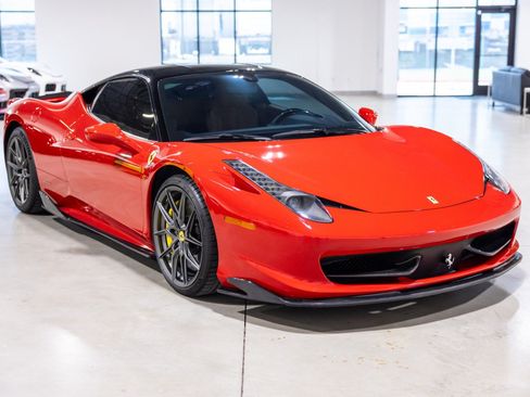Used 2012 Ferrari 458 Italia Coupe RWD image 10