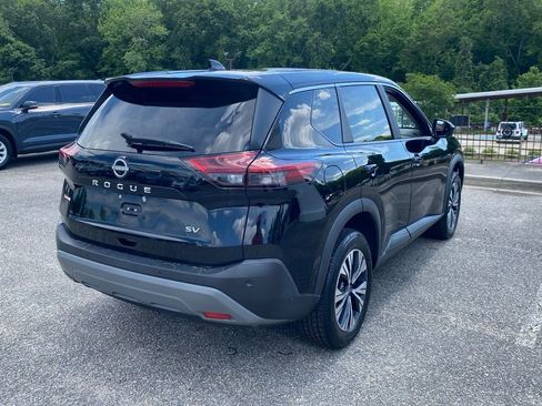 Used 2023 Nissan Rogue SV FWD image 15