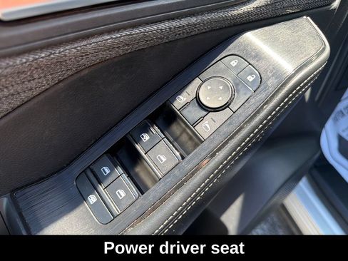 Used 2023 Nissan Rogue SV AWD/4WD image 14