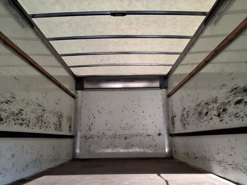 Used 2021 GMC Savana 3500 Extended w/ Power Convenience Package image 12