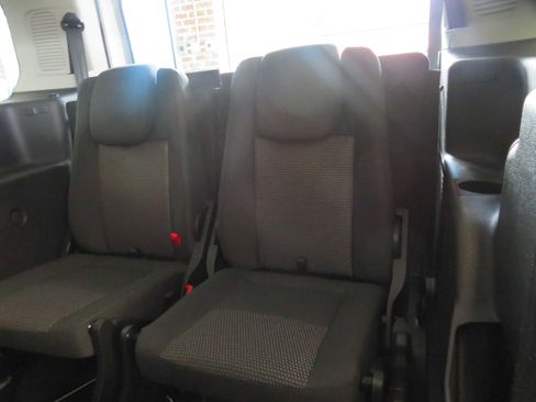 Used 2016 Ford Transit Connect XL image 18