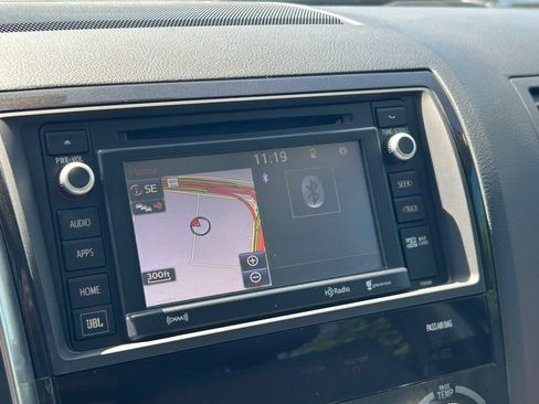 Used 2019 Toyota Sequoia Platinum RWD image 40
