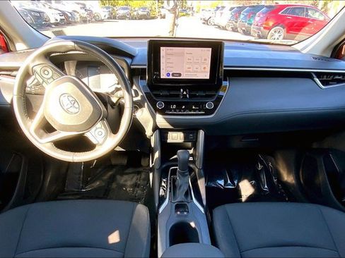 Used 2023 Toyota Corolla Cross LE image 15
