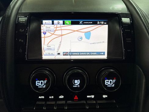 Used 2014 Jaguar F-TYPE S image 18