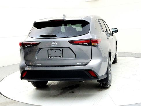 New 2026 Toyota Highlander XLE image 5