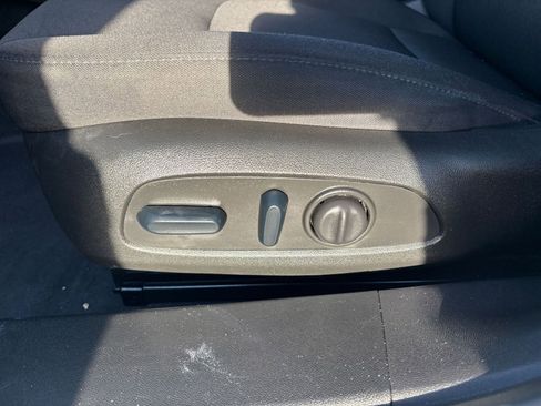 Used 2024 Chevrolet Malibu LT image 22