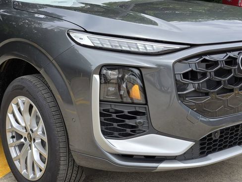 New 2026 Audi Q3 quattro 2.0T AWD/4WD image 12