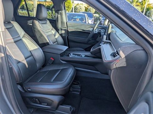 Used 2025 Ford Explorer ST-Line w/ Premium Package image 15