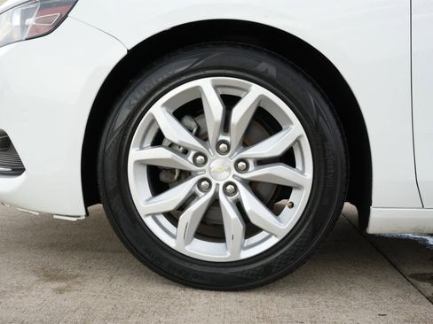 Used 2018 Chevrolet Impala LT image 25