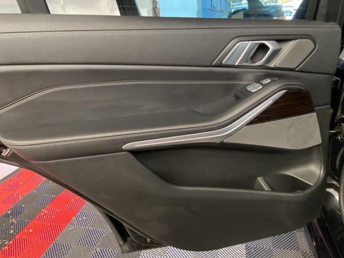 Used 2021 BMW X7 xDrive40i AWD/4WD image 19