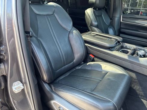Used 2023 Jeep Wagoneer L 4WD w/ Premium Group I image 57