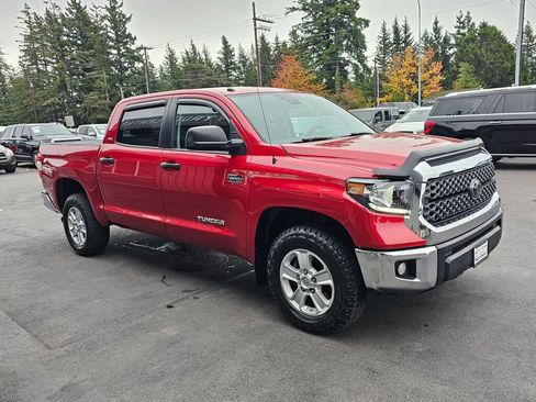 Used 2018 Toyota Tundra SR5 image 3