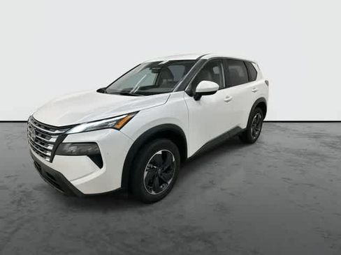 Used 2024 Nissan Rogue SV AWD/4WD image 8