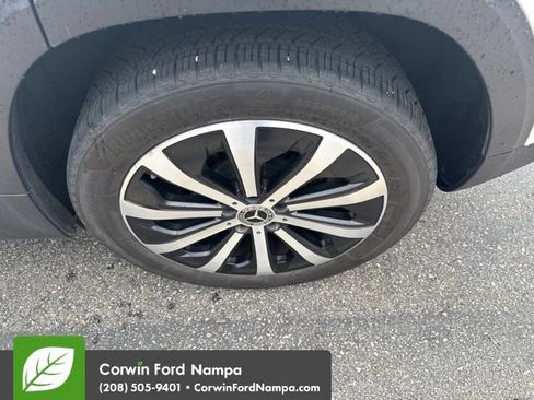 Used 2020 Mercedes-Benz GLB 250 4MATIC image 8