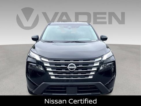 Certified 2025 Nissan Rogue SV w/ SV Premium Package FWD image 2