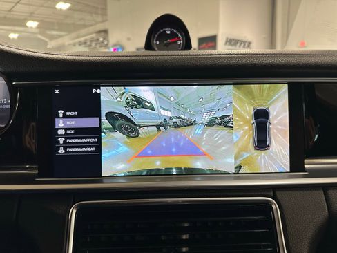 Used 2017 Porsche Panamera 4 AWD/4WD image 29