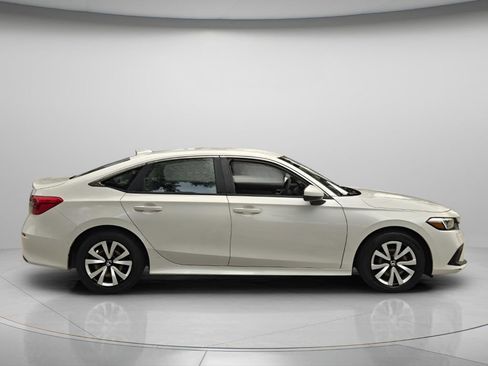 Used 2024 Honda Civic LX image 3