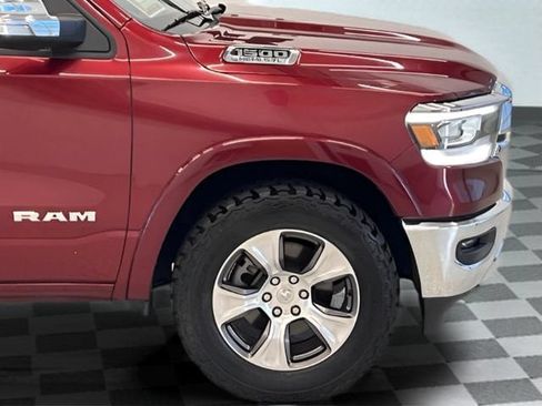 Used 2019 RAM 1500 Laramie AWD/4WD image 8
