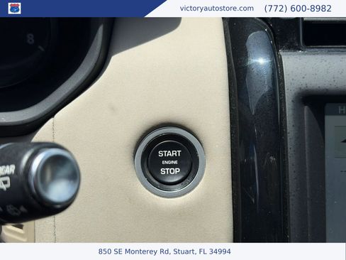 Used 2019 Land Rover Discovery SE AWD/4WD image 24
