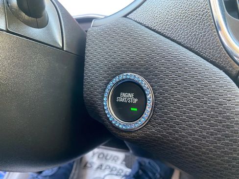 Used 2018 Chevrolet Cruze LT w/ Convenience Package image 17