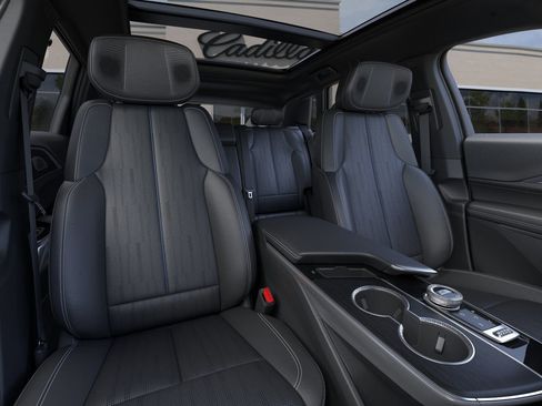 New 2025 Cadillac Lyriq Luxury image 16