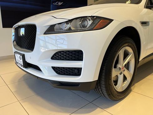 Used 2019 Jaguar F-PACE Premium AWD/4WD image 13