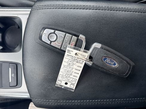 Used 2022 Ford Edge SEL w/ Convenience Package image 38