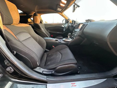 Used 2015 Nissan 370Z Coupe image 13