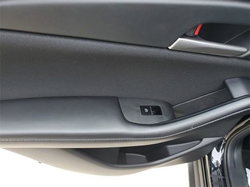 Used 2023 MAZDA CX-30 AWD 2.5 S image 16