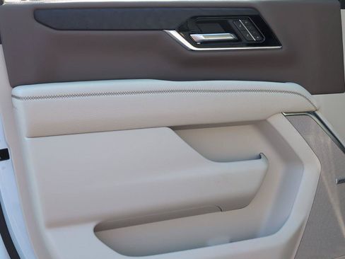 New 2026 GMC Yukon XL Denali w/ Advanced Technology Package RWD image 19