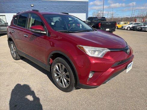 Used 2018 Toyota RAV4 Limited image 7