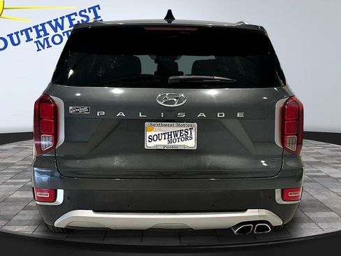 Used 2022 Hyundai Palisade SEL w/ 8P Bench Seat Package FWD image 6