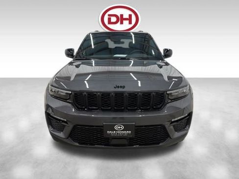 New 2025 Jeep Grand Cherokee Limited w/ Trailer Tow Package image 8