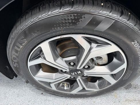 Used 2020 Kia Forte LXS FWD image 25