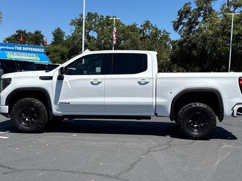 Used 2025 GMC Sierra 1500 AT4 AWD/4WD image 6