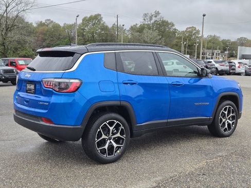 New 2026 Jeep Compass Limited AWD/4WD image 11