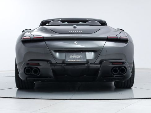 Certified 2025 Ferrari Roma Spider RWD image 8