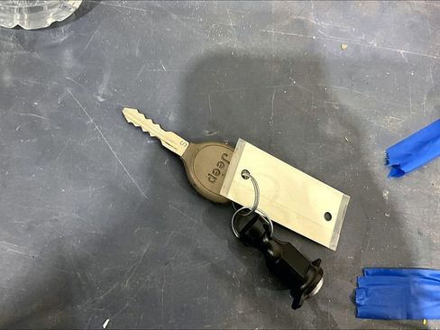 Used 2015 Jeep Wrangler Unlimited Sport AWD/4WD image 10