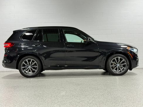 Used 2022 BMW X5 xDrive40i w/ M Sport Package AWD/4WD image 5