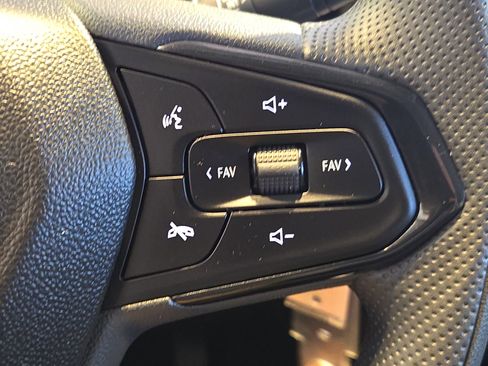 New 2026 Chevrolet Trax LS FWD image 23